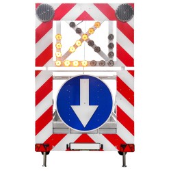 Remorca 1 ax cu panou MIC de semnalizare si dirijare trafic 24 lampi LED U26c